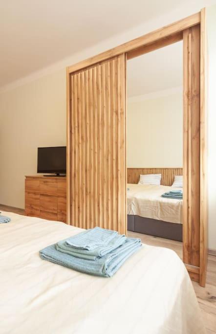 Vysoka Apartman Emf/Stp Братислава Экстерьер фото
